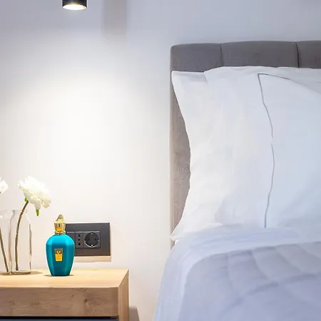 Three Bedroom With Old Town View - Orlanda's Апартаменты *