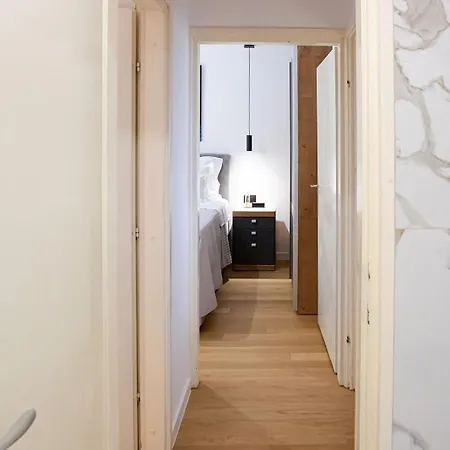 Three Bedroom With Old Town View - Orlanda's