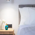 Three Bedroom With Old Town View - Orlanda's Apartment *