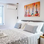Apartament Three Bedroom With Old Town View - Orlanda's