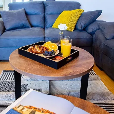 Apartament Three Bedroom With Old Town View - Orlanda's *