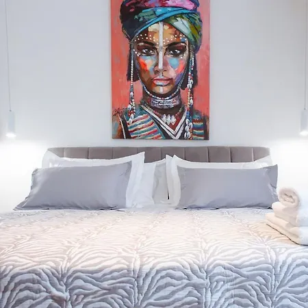 Three Bedroom With Old Town View - Orlanda's